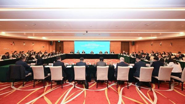 澳区人大代表政协委员为横琴合作区高质量发展建言献策